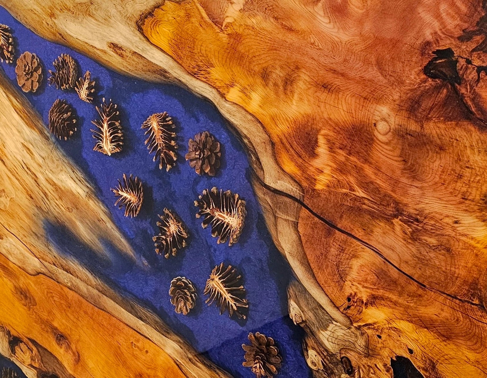 River_Table_Pine_Cones
